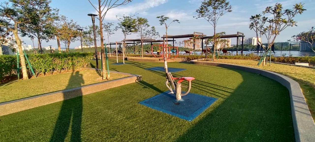 Santai Homestay סיברג'איה מראה חיצוני תמונה